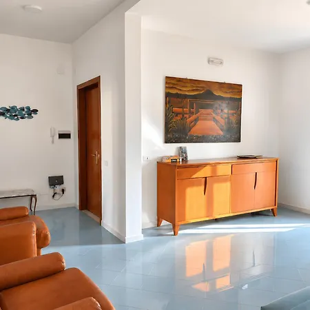 Appartement From With